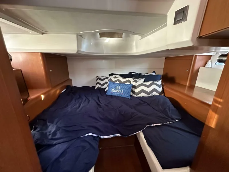 Slide: The Image of Beneteau Gran Turismo 2013 - 16