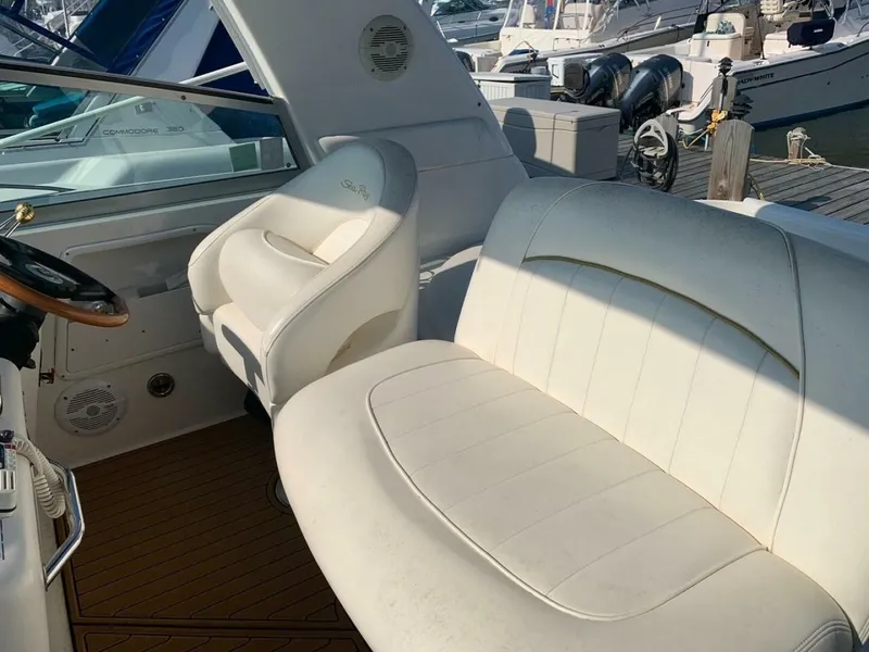Slide: The Image of Sea Ray Sundancer 2002 - 3