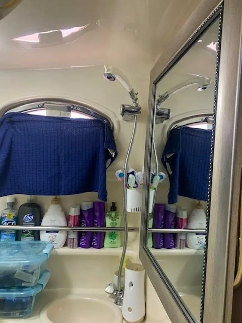 Slide: The Image of Sea Ray 340 Sundancer 2001 - 20