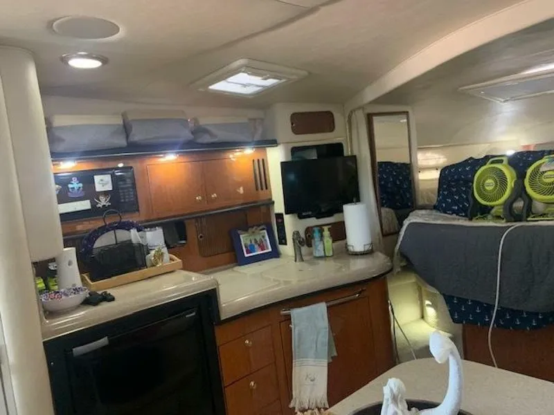 Slide: The Image of Sea Ray 340 Sundancer 2001 - 21