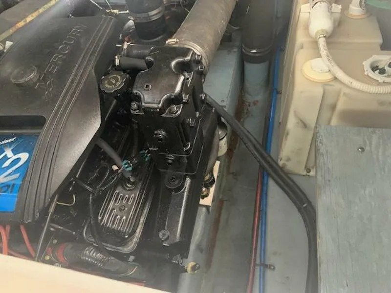 Slide: The Image of Sea Ray 340 Sundancer 2001 - 34