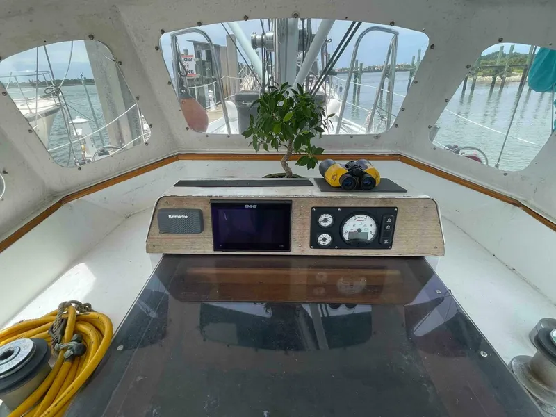 Slide: The Image of Custom Bruce Bingham Cutter 1992 - 3