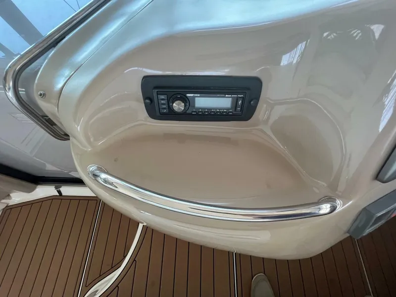 Slide: The Image of Sea Ray 460 Sundancer 2002 - 22