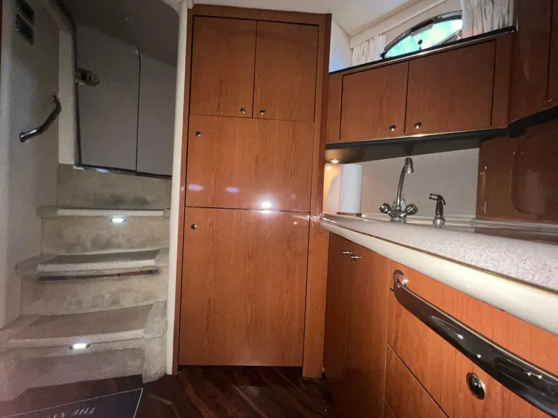 Slide: The Image of Sea Ray 460 Sundancer 2002 - 43