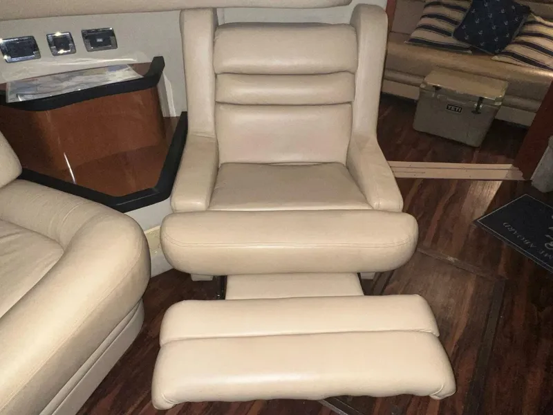 Slide: The Image of Sea Ray 460 Sundancer 2002 - 48