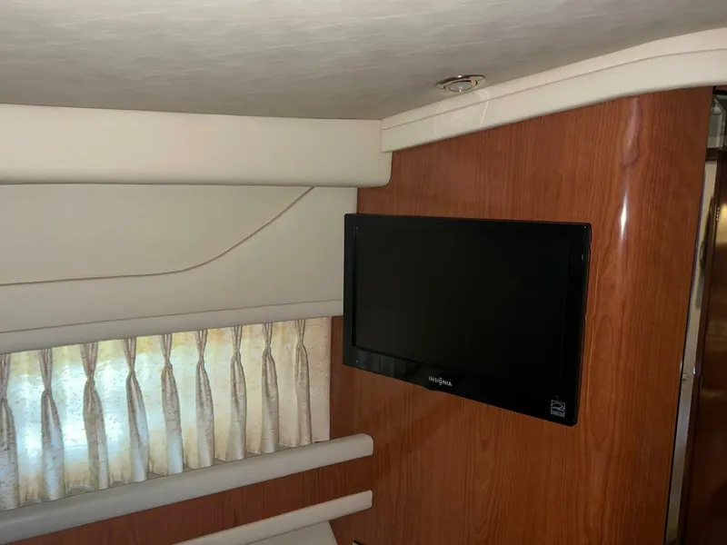 Slide: The Image of Sea Ray 460 Sundancer 2002 - 57