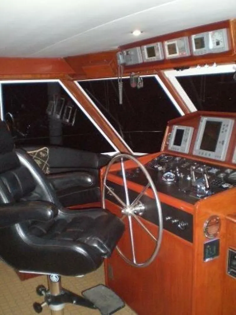 Slide: The Image of Hatteras Motor Yacht 1965 - 18