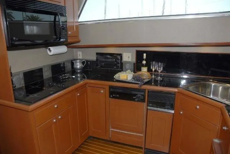 Slide: The Image of Hatteras Motor Yacht 1965 - 27