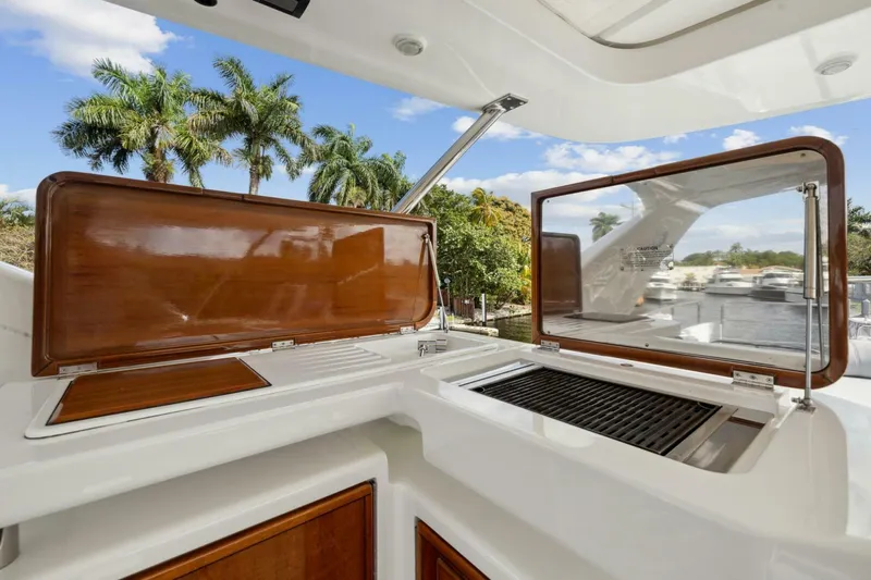 Slide: The Image of Azimut 70 2013 - 15