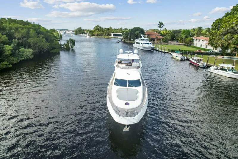 Slide: The Image of Azimut 70 2013 - 2