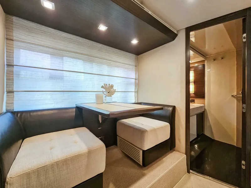 Slide: The Image of Azimut 70 2013 - 42