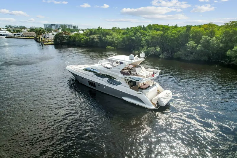Slide: The Image of Azimut 70 2013 - 5