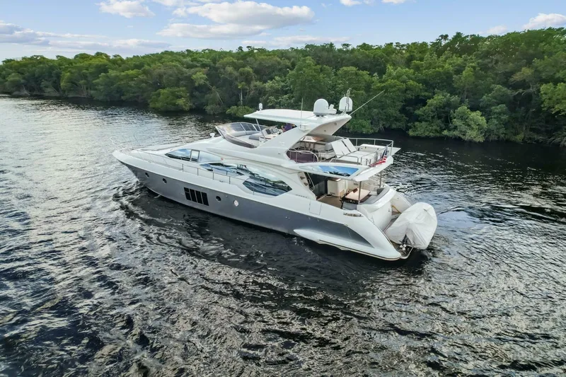Slide: The Image of Azimut 70 2013 - 6