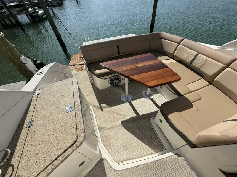 Slide: The Image of Sea Ray 350 Sundancer 2016 - 23