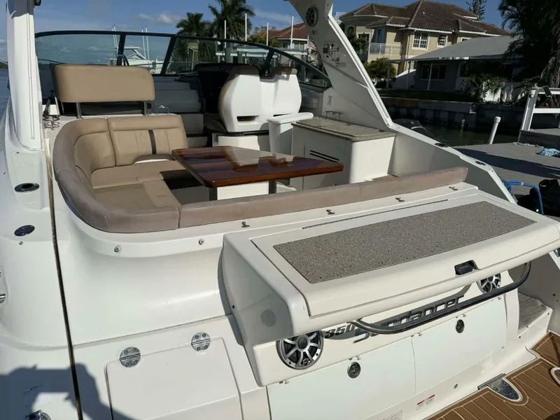 Slide: The Image of Sea Ray 350 Sundancer 2016 - 34