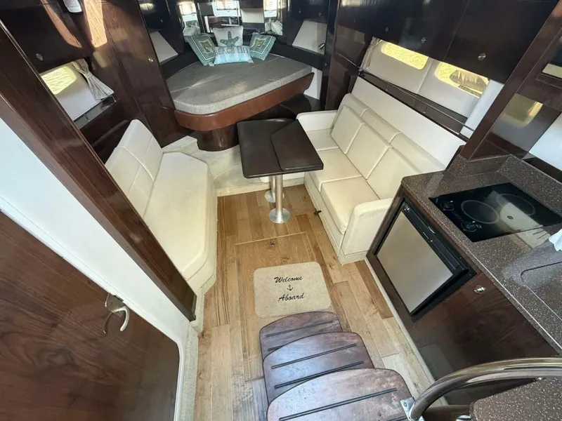 Slide: The Image of Sea Ray 350 Sundancer 2016 - 38