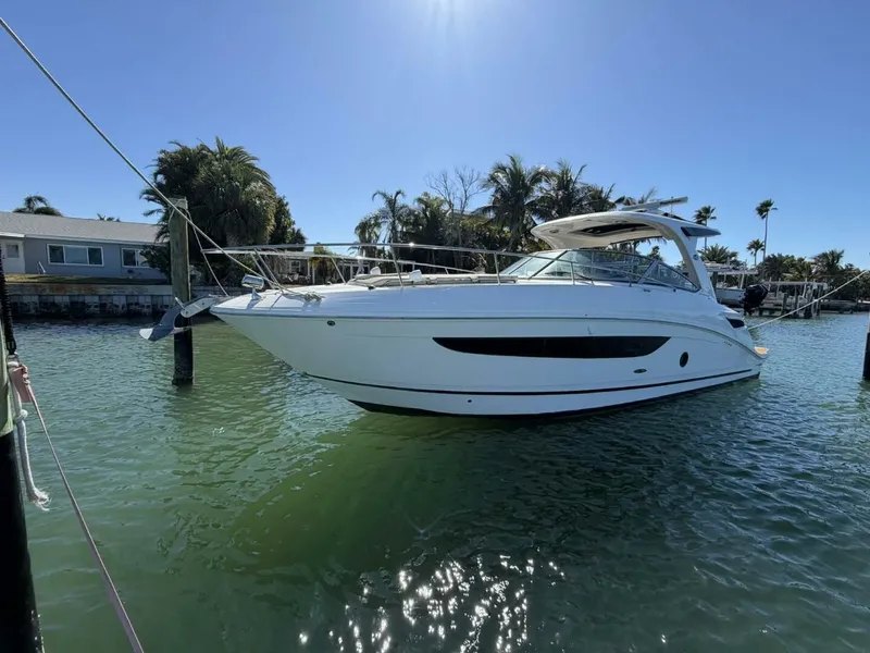 Slide: The Image of Sea Ray 350 Sundancer 2016 - 54