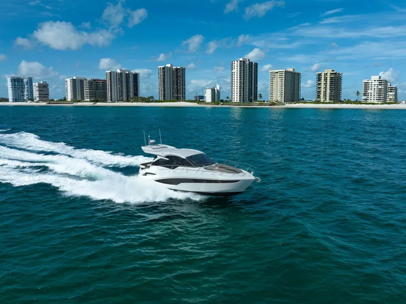 The Image of Galeon 425 HTS 2022 - 0