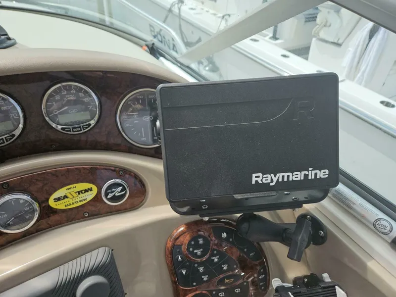Slide: The Image of Sea Ray 2004 - 10