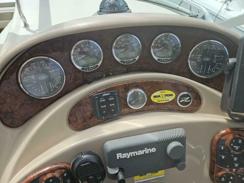 Slide: The Image of Sea Ray 2004 - 11