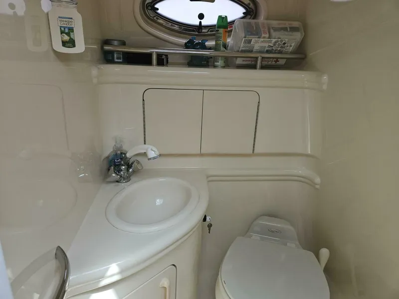 Slide: The Image of Sea Ray 2004 - 23