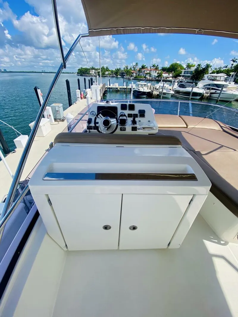 Slide: The Image of Prestige 500 2015 - 45