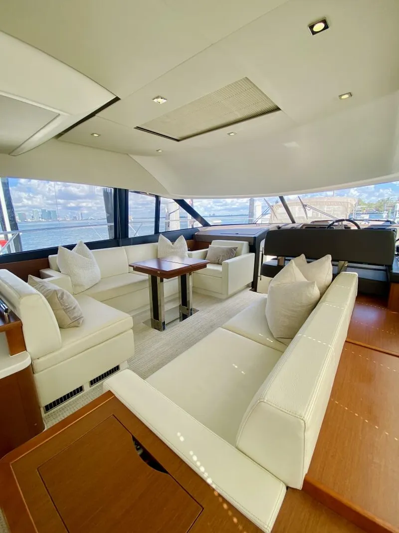 Slide: The Image of Prestige 500 2015 - 60