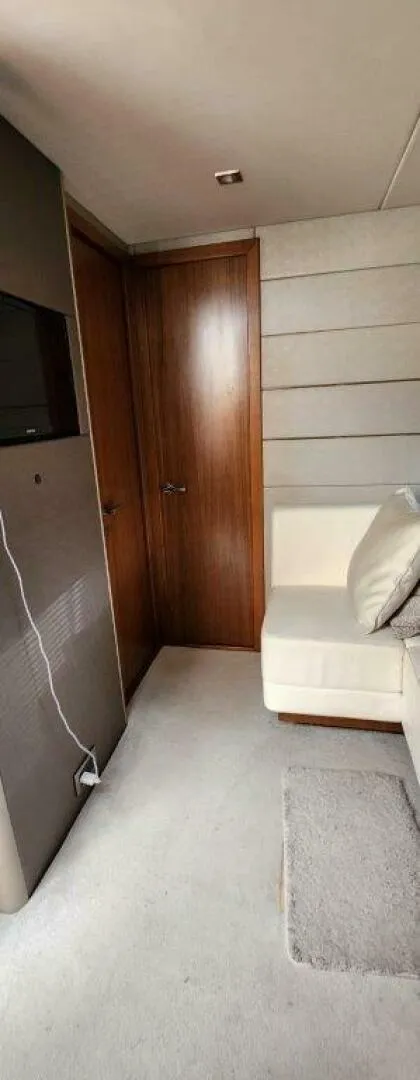 Slide: The Image of Sunseeker Predator 2018 - 18