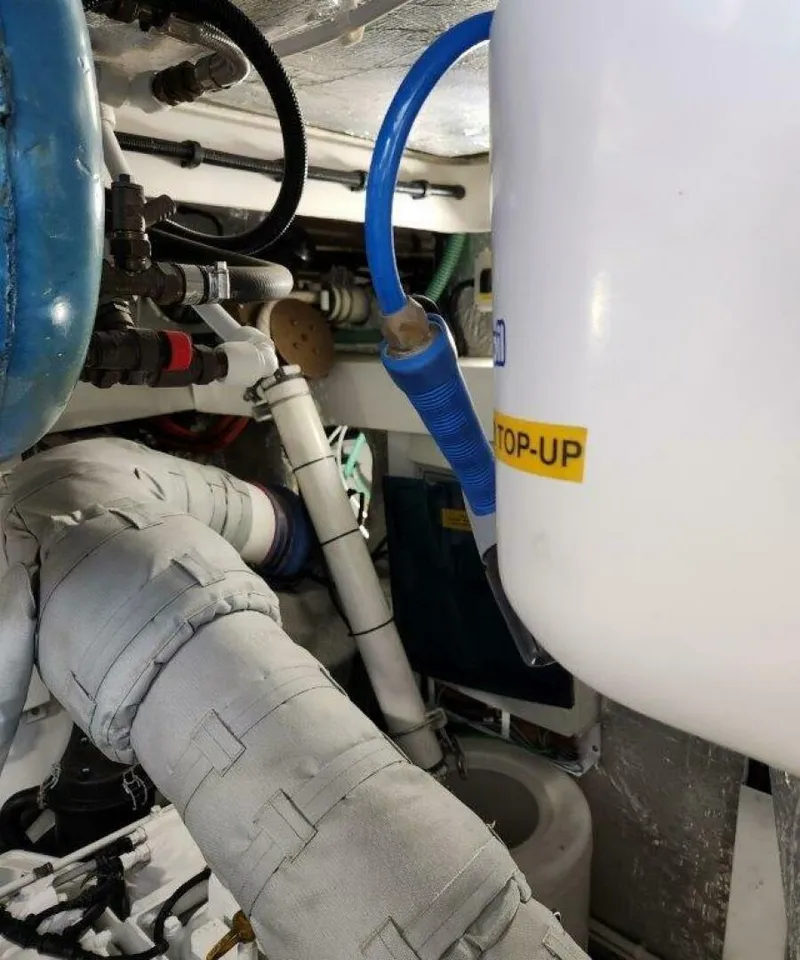 Slide: The Image of Sunseeker Predator 2018 - 37
