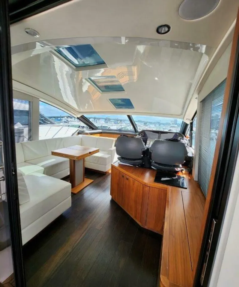 Slide: The Image of Sunseeker Predator 2018 - 7