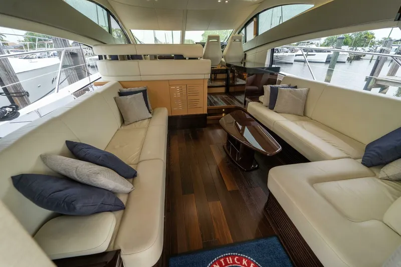 Slide: The Image of Sunseeker 2016 - 13