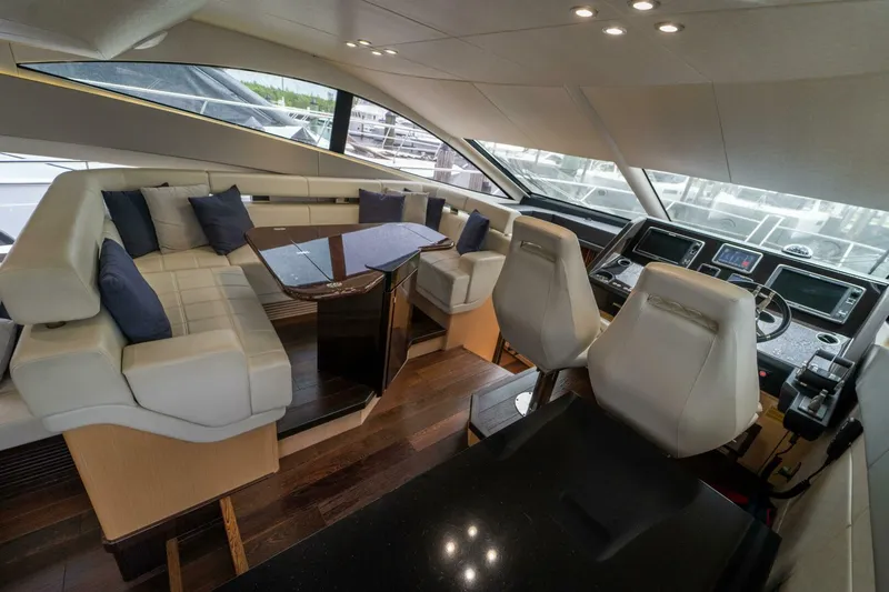 Slide: The Image of Sunseeker 2016 - 29