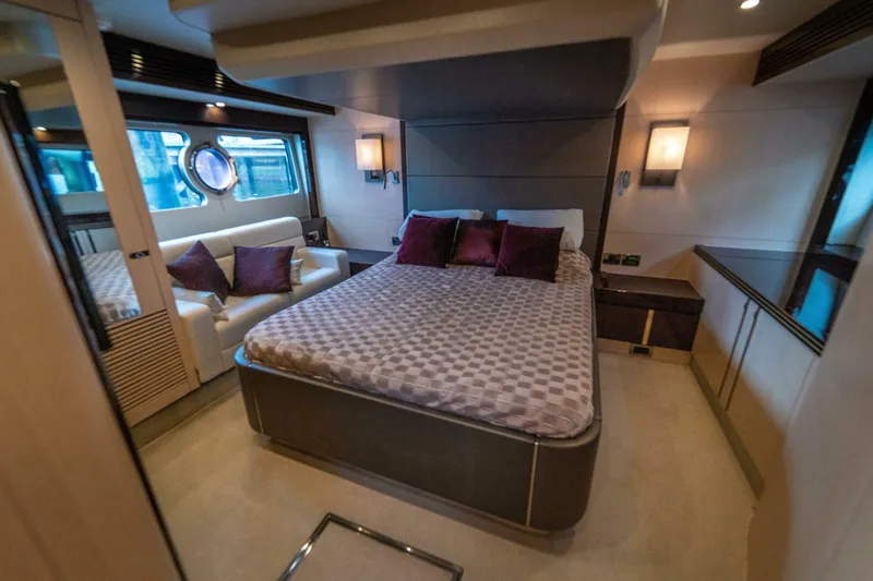 Slide: The Image of Sunseeker 2016 - 35