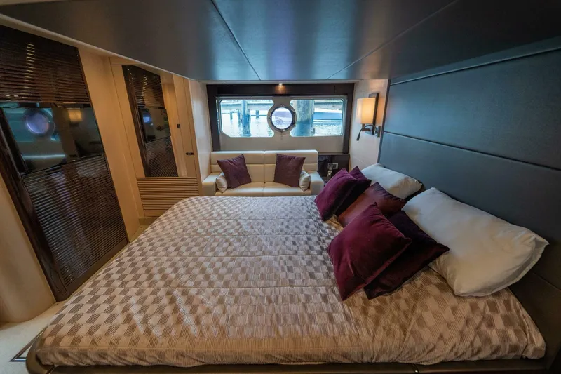Slide: The Image of Sunseeker 2016 - 38