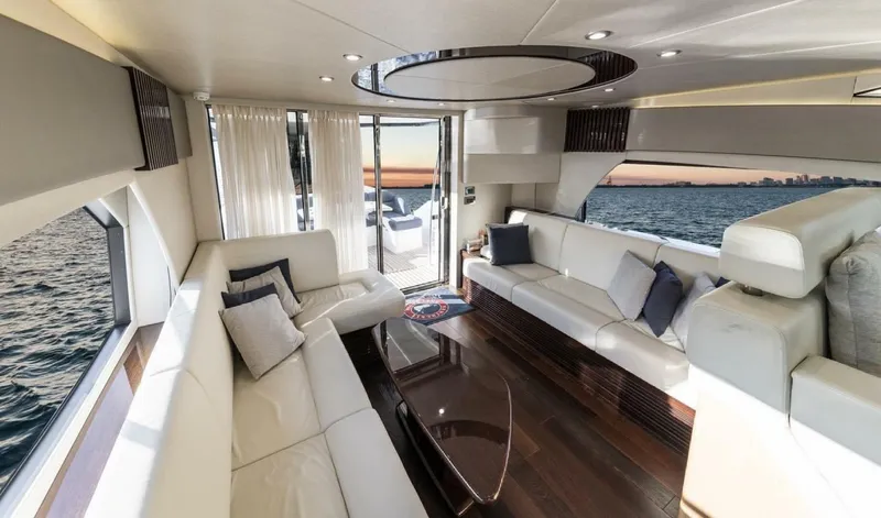 Slide: The Image of Sunseeker 2016 - 41