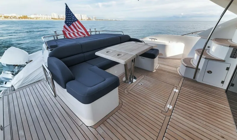 Slide: The Image of Sunseeker 2016 - 43