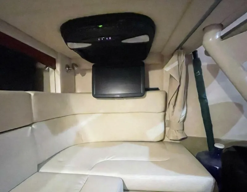 Slide: The Image of Sea Ray 320 Sundancer 2007 - 16