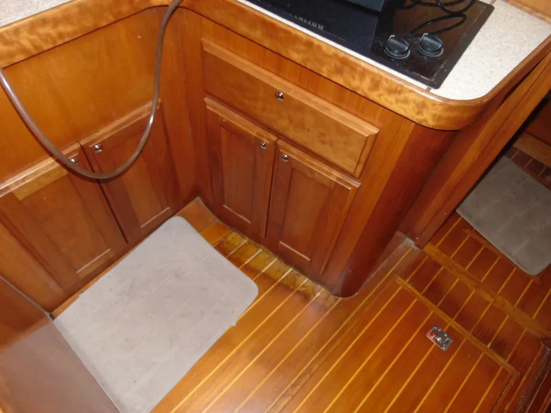 Slide: The Image of Sabre Flybridge 2004 - 12