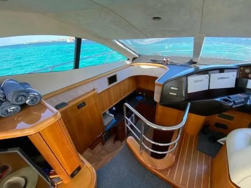 Slide: The Image of Sunseeker Manhattan 50 2006 - 25
