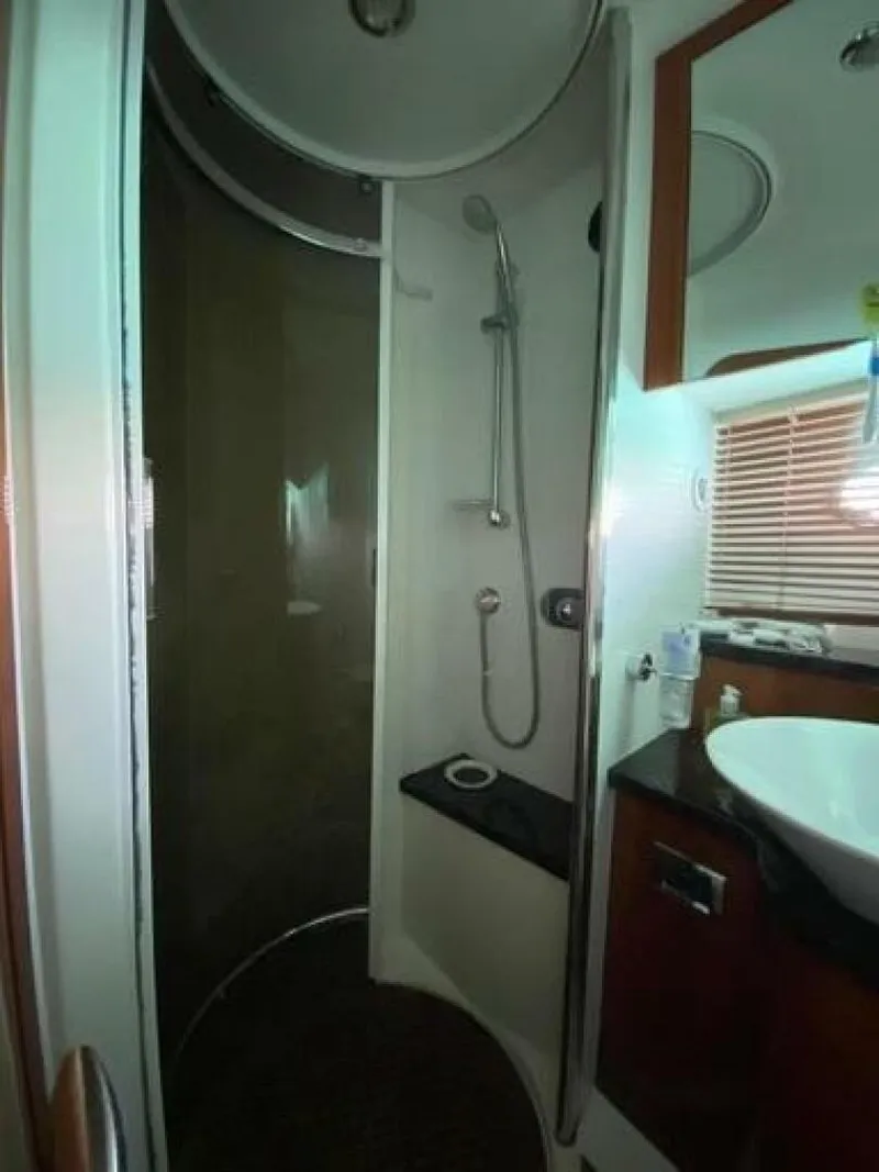 Slide: The Image of Sunseeker Manhattan 50 2006 - 38