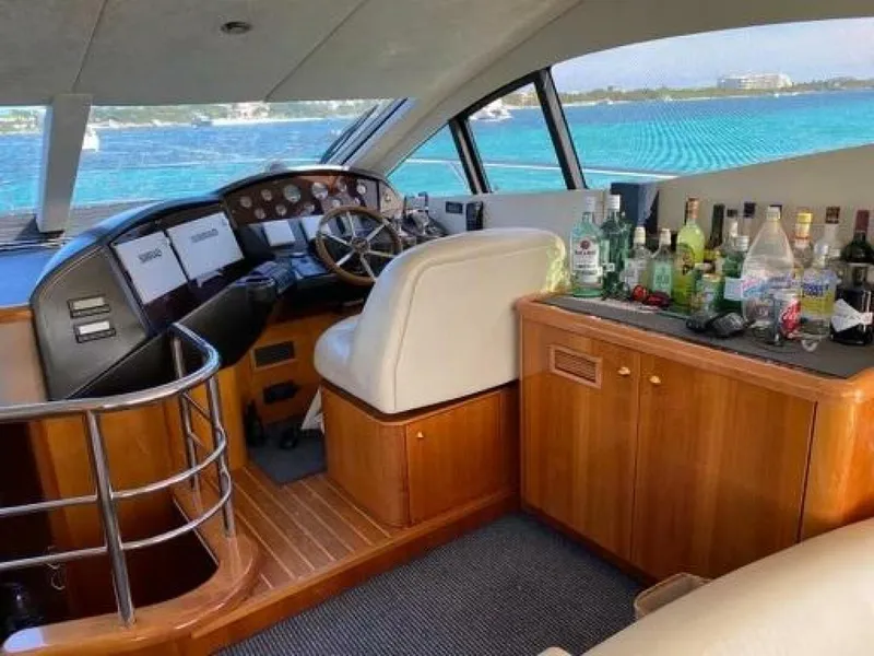 Slide: The Image of Sunseeker Manhattan 50 2006 - 7