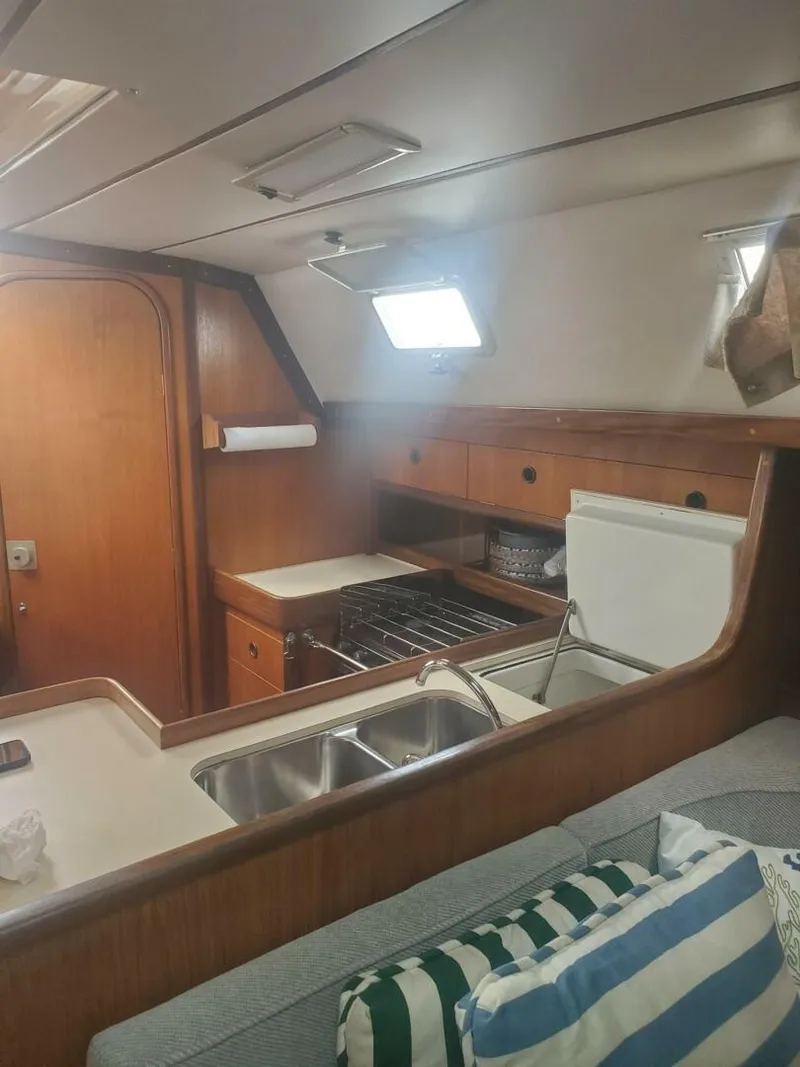 Slide: The Image of Beneteau First 375 1985 - 20