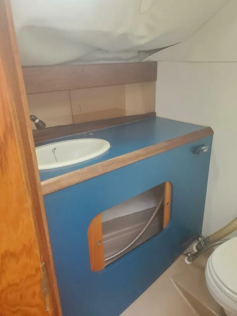 Slide: The Image of Beneteau First 375 1985 - 26
