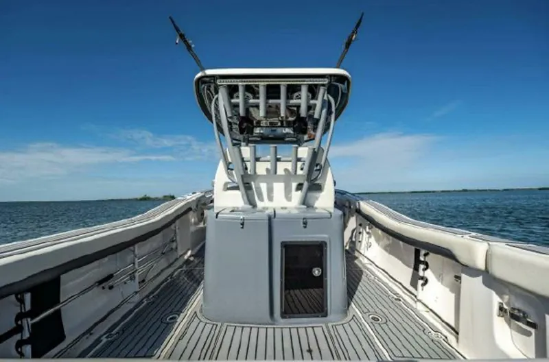 Slide: The Image of Tidewater 320 CC Adventure 2020 - 19