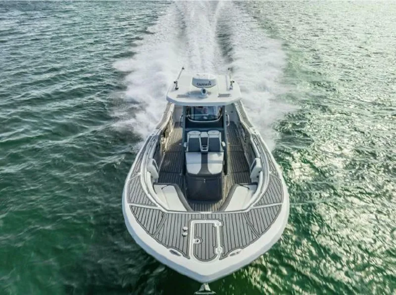 Slide: The Image of Tidewater 320 CC Adventure 2020 - 2