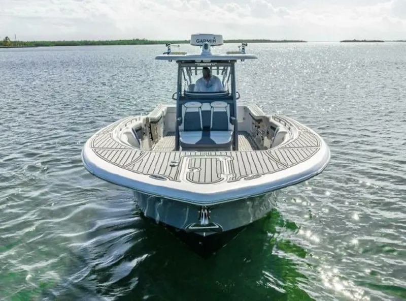 Slide: The Image of Tidewater 320 CC Adventure 2020 - 4