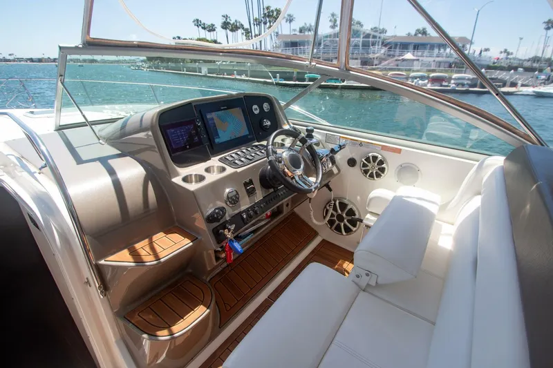 Slide: The Image of Rinker 40 Express Cruiser 2008 - 14