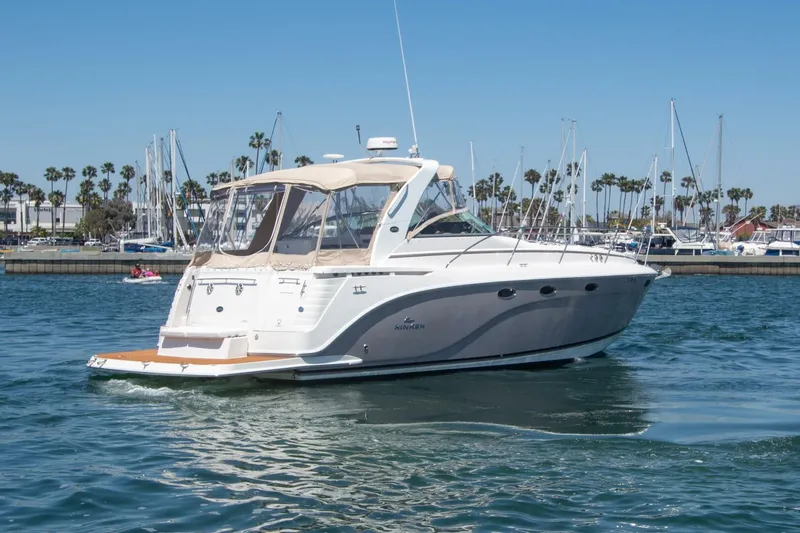 Slide: The Image of Rinker 40 Express Cruiser 2008 - 23