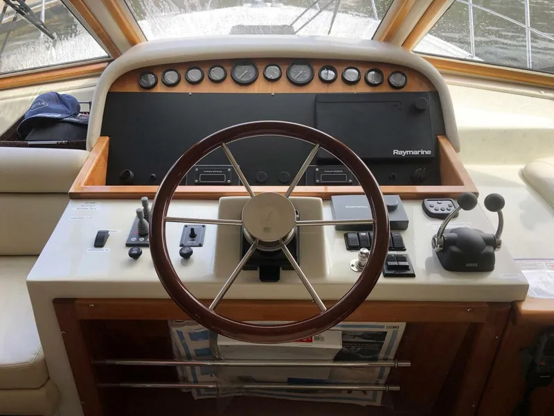 Slide: The Image of Navigator 53 Classic PH 2005 - 13