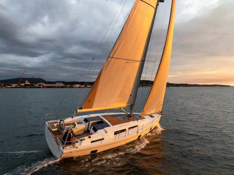 Slide: The Image of Hanse 418 2023 - 8